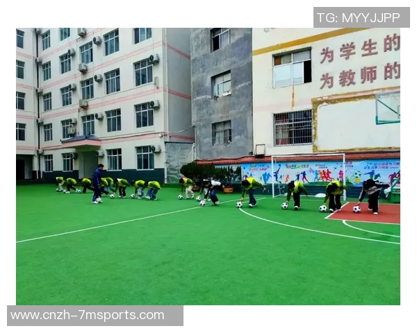 成都足球培训助力青少年成长提升技能与团队合作精神 成都足球培训助力青少年成长提升技能与团队合作精神